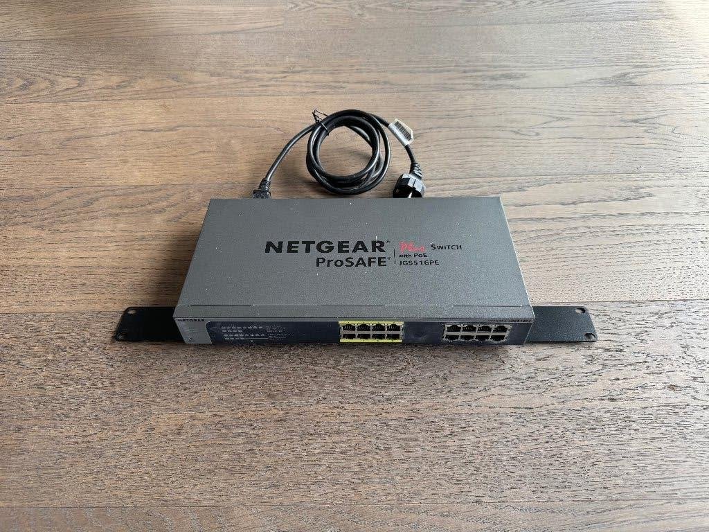 NETGEAR ProSAFE Plus Switch JGS516PE, Ophalen of Verzenden, Gebruikt