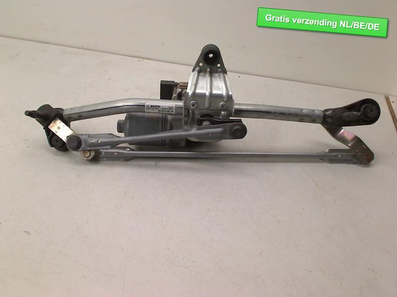 RUITENWISSER MECH + MOTOR Audi A3 Sportback (8VA / 8VF), Gebruikt, Dhr. R. de Gouw, Audi, De Bloemendaal 21 21
5221 EB  'S HERTOGENBOSCH, NL