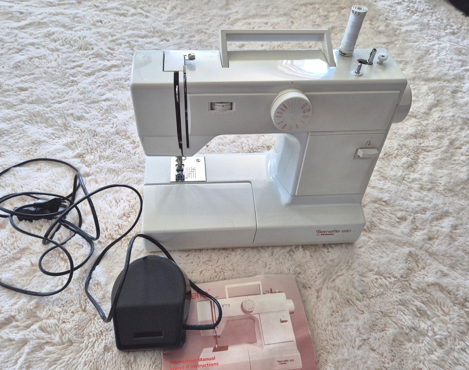 Machine à coudre Bernette, Enlèvement ou Envoi, Comme neuf, Machine à coudre