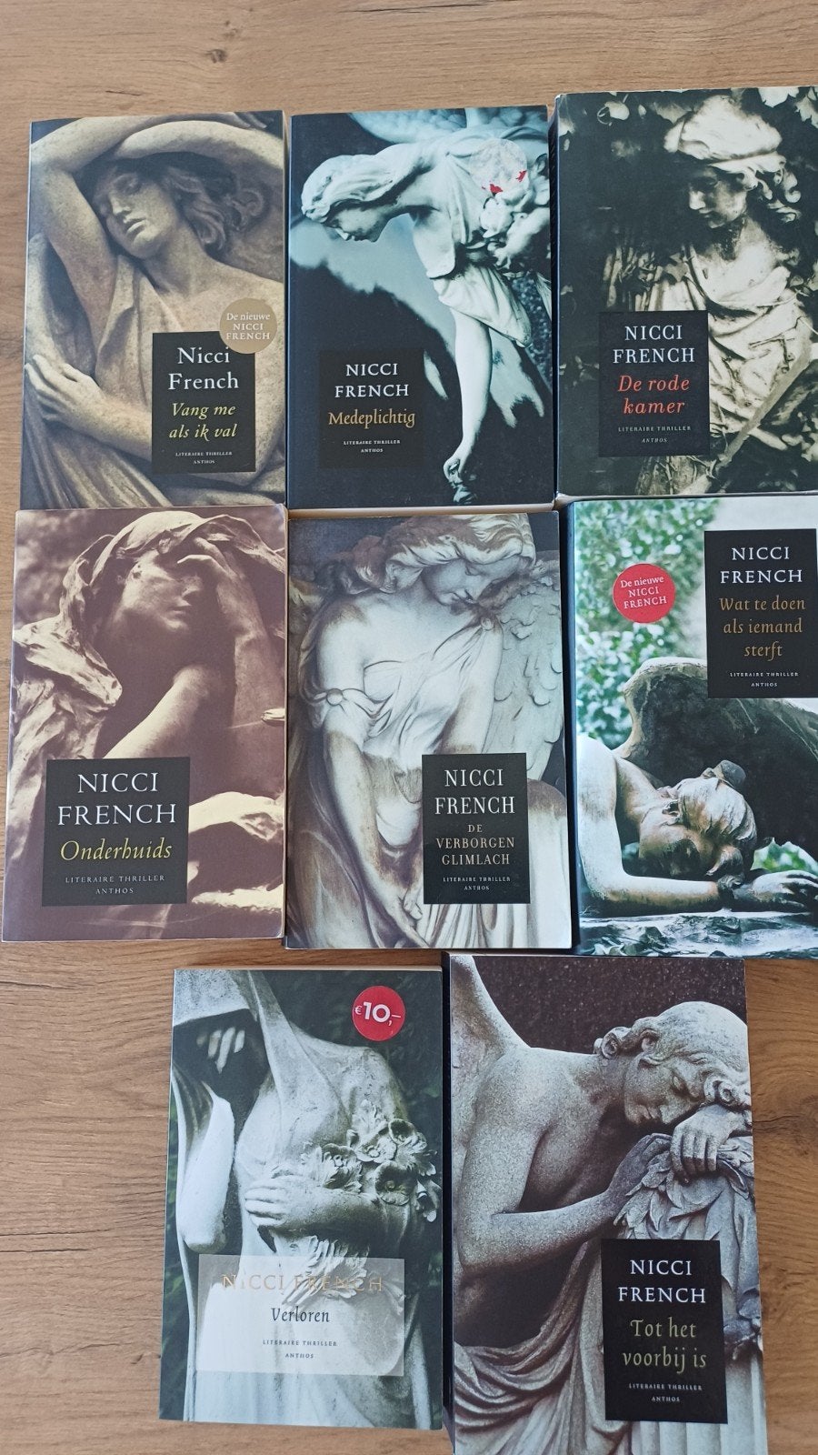 8 boeken Nicci French, Ophalen