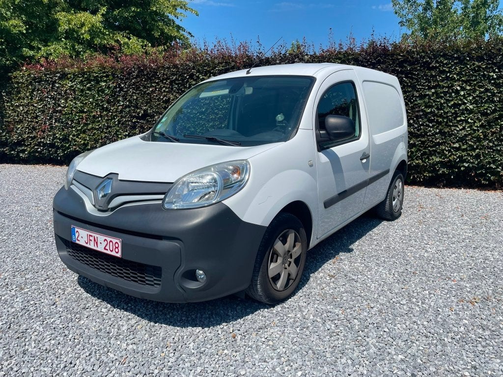 Renault Kangoo | 2018 | Benzine | 111036 KM, Auto's, Renault, Stof, 140 g/km, 4 cilinders, Wit
