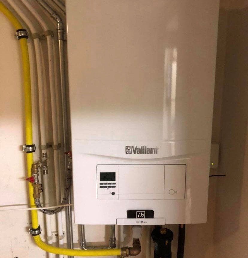 Chauffagiste agréé entretien chaudière 80€ 0465572023, Service 24h/24, Installation