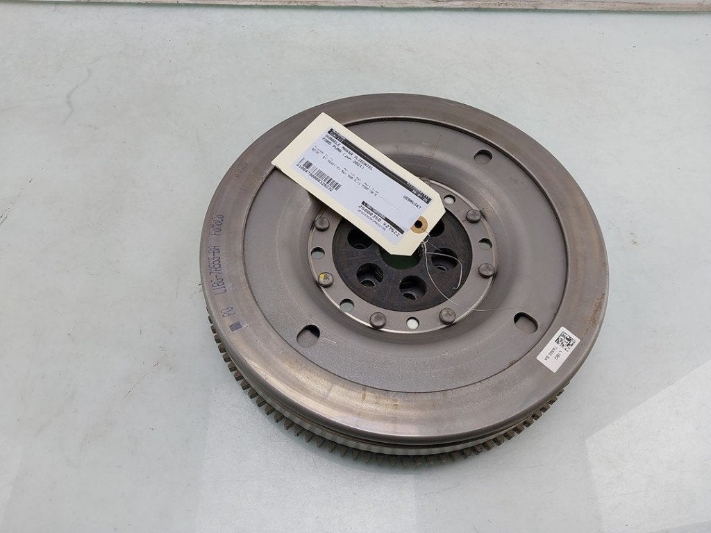 VLIEGWIEL DUBBELE MASSA ABS Puma (|L1BG7A555BA|2714667|), Gebruikt, Henry-Ford-Straße  1
50735  Köln, DE, Ford-Werke GmbH, Kunden@ford.com
