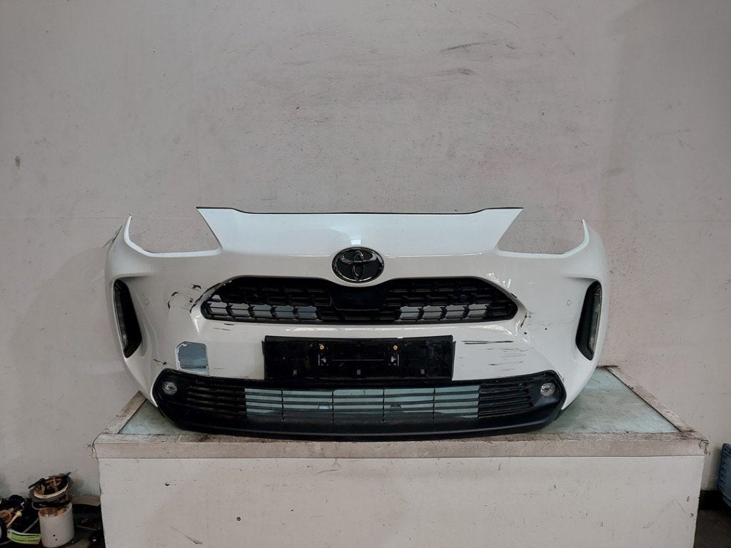 BUMPER VOOR Toyota Yaris Cross (PB1 / PJ1) (01-2020/-), Gebruikt, Voor, Kundenbetreuung@toyota.de, Toyota