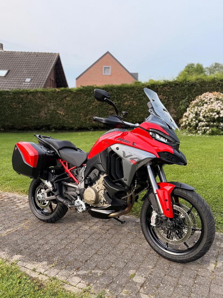 Ducati Multistrada V4 S radar - geforgeerde velgen - 4000 km, Motoren, Motoren | Ducati, Occasion, 4 cilinders, Motorrijbewijs A