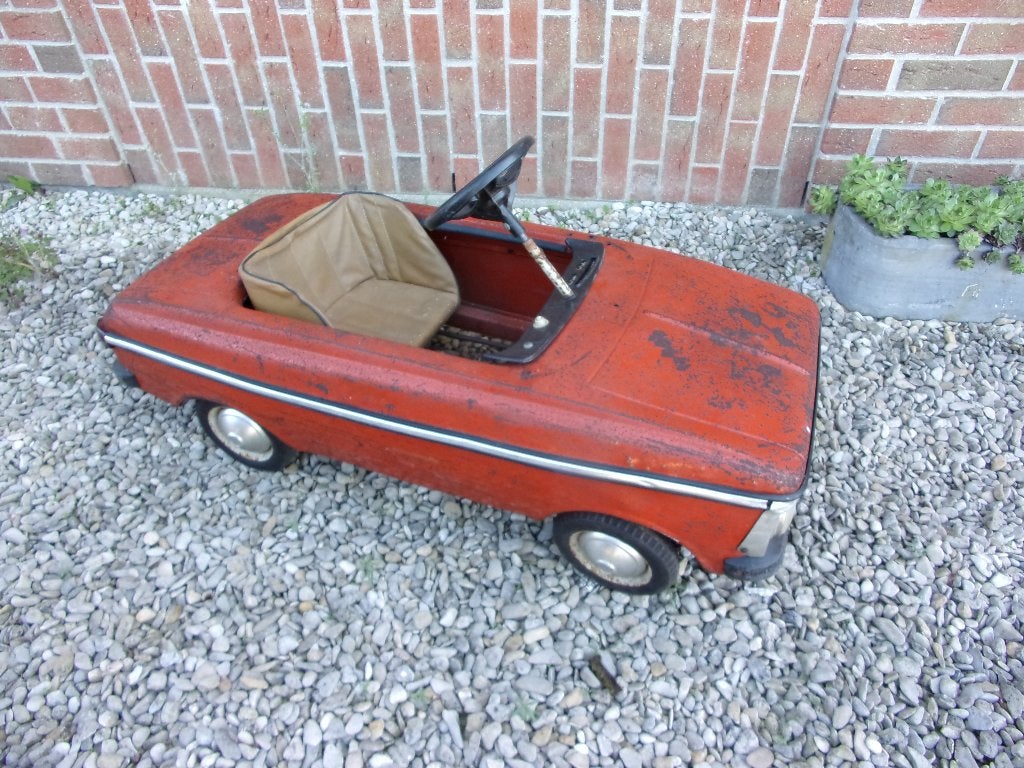 voiture a pédales, Enlèvement