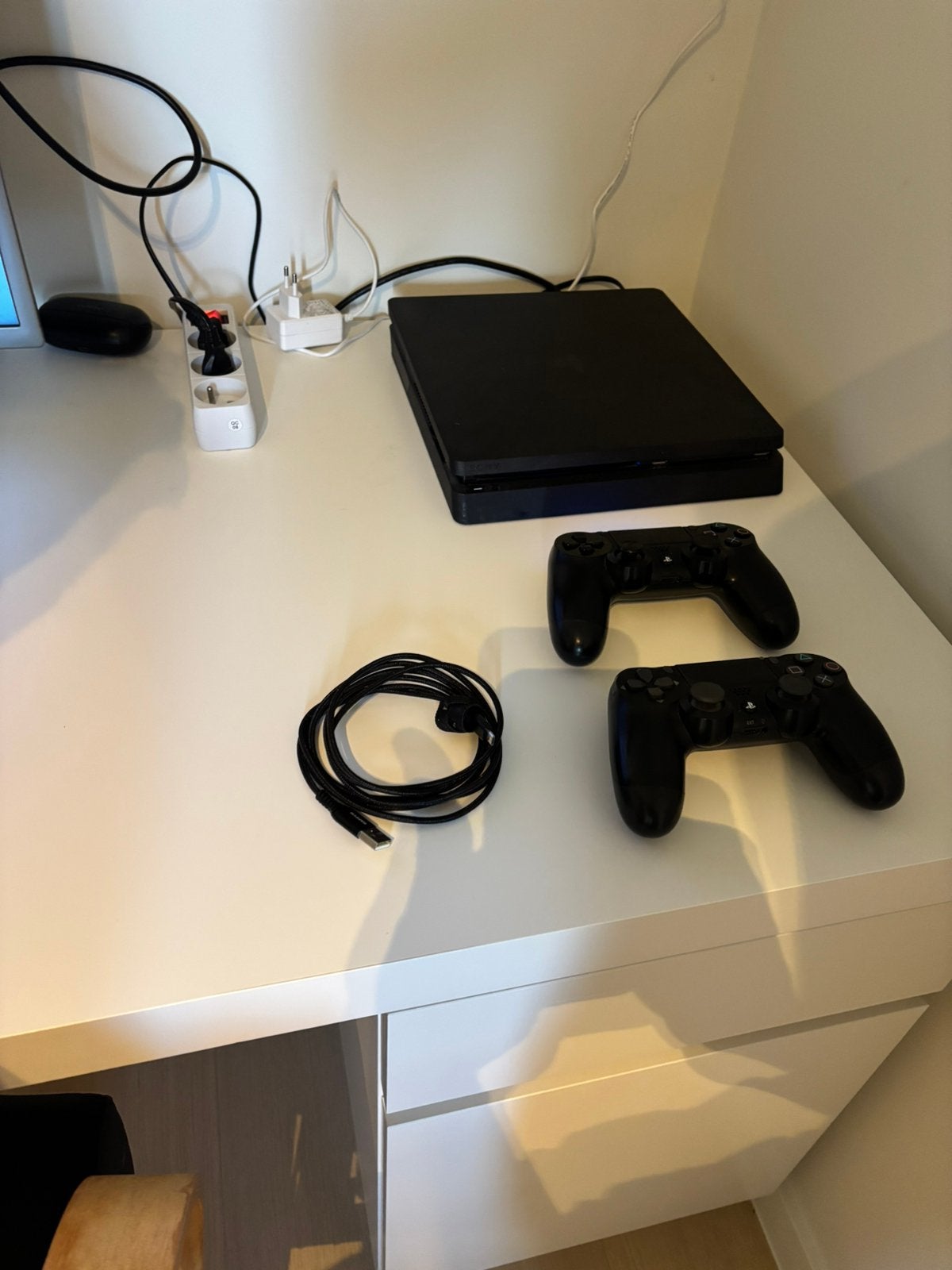 Playstation 4, Ophalen, Zo goed als nieuw