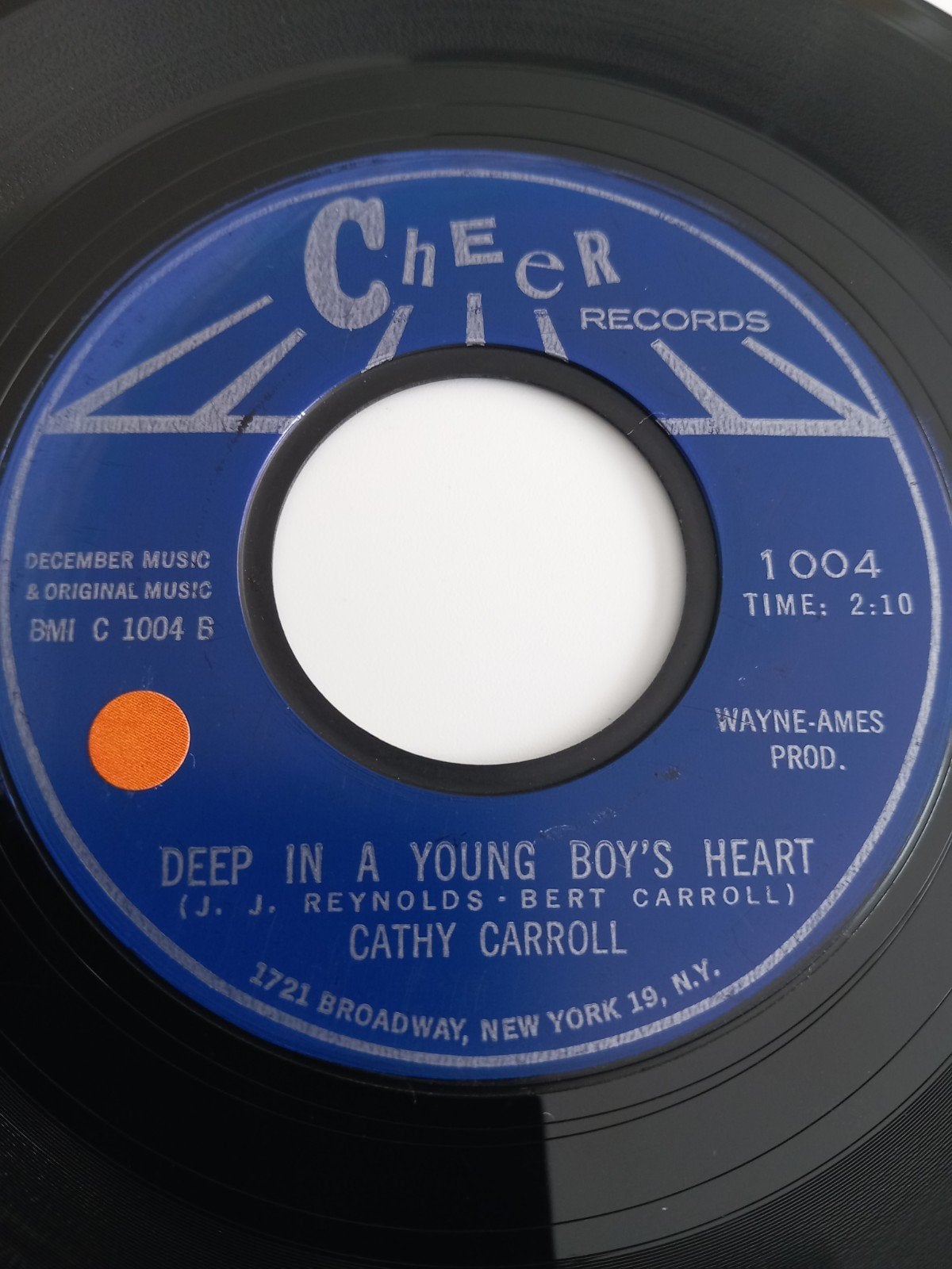 CATHY CARROLL. DEEP IN A YOUNG BOY'S HEART. 60S OLDIES US 45, Enlèvement ou Envoi
