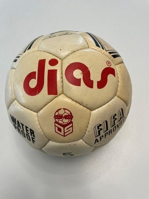 Lederen Voetbal DIAS - FIFA Gesigneerd door DINO BAGGIO, Verzamelen, Ophalen of Verzenden, Zo goed als nieuw, Overige typen