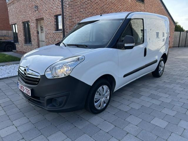 Opel Combo 1.3Cdti 90Pk Lichte vracht met maar 97.306km !, Auto's, Bestelwagens en Lichte vracht, Voorwielaandrijving, Stof, 4 cilinders