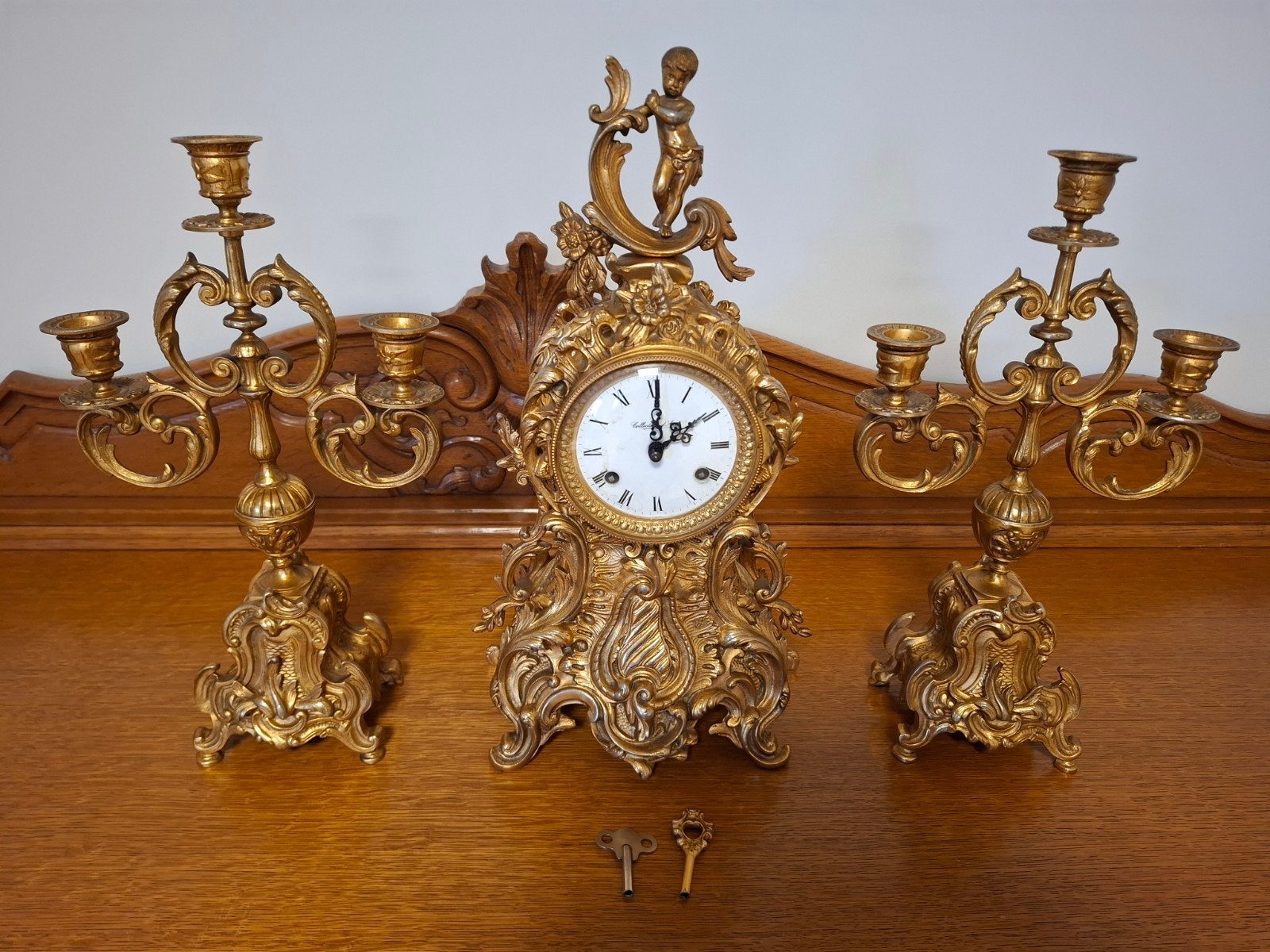 horloge avec 2 chandeliers, Enlèvement