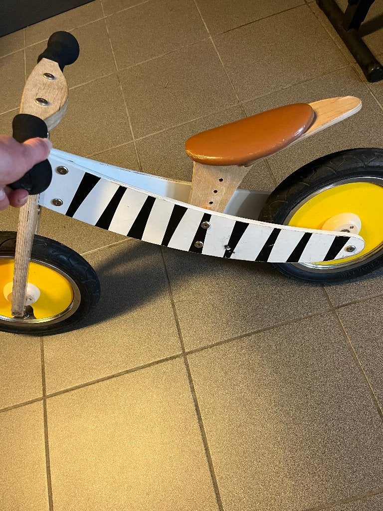 Loopfiets, Kinderen en Baby's, Speelgoed | Buiten | Voertuigen en Loopfietsen, Ophalen, Gebruikt, Loopfiets