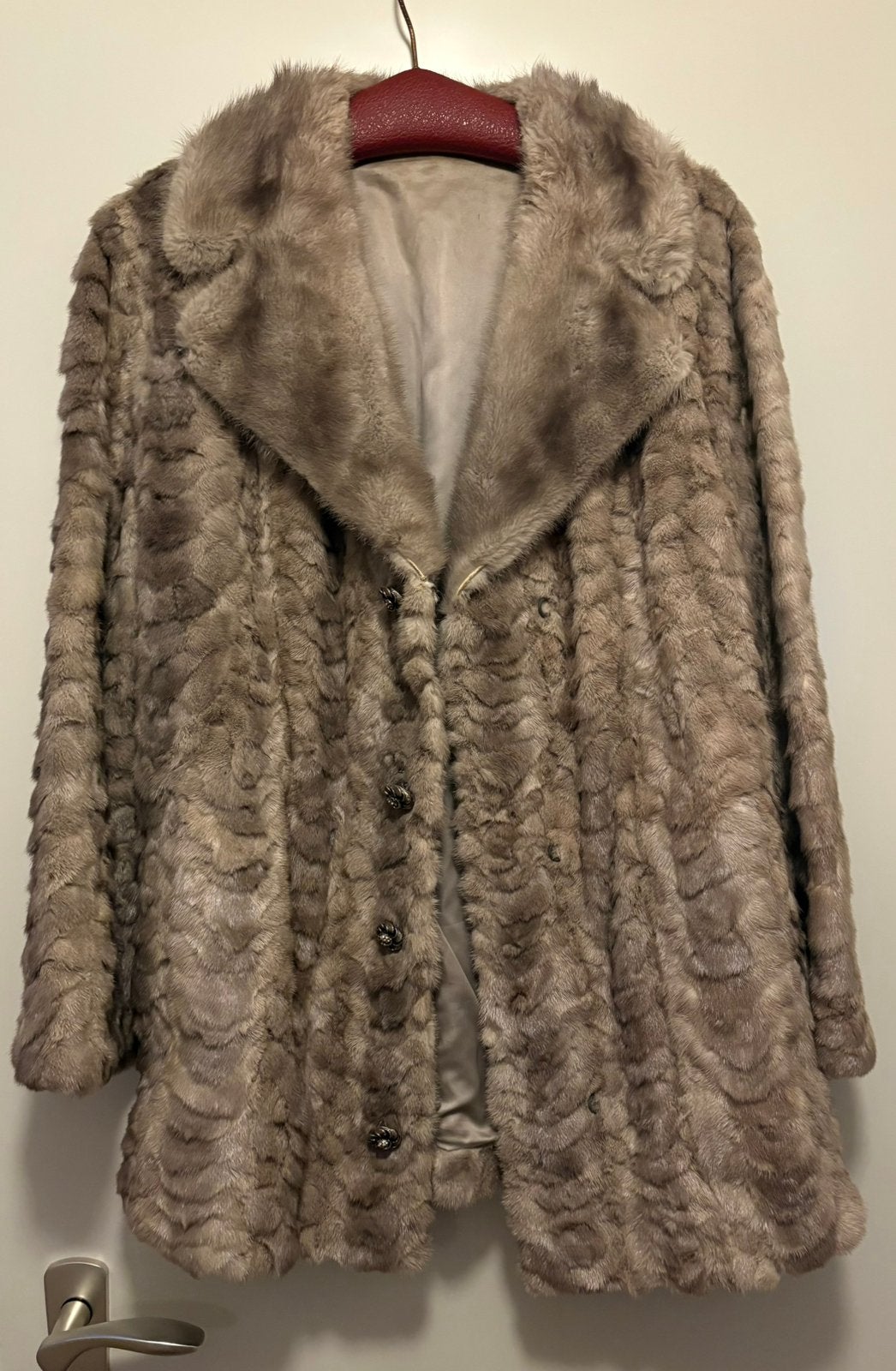 Manteau en fourrure véritable de couleur marron clair, Enlèvement ou Envoi, Porté, Taille 38/40 (M), Brun