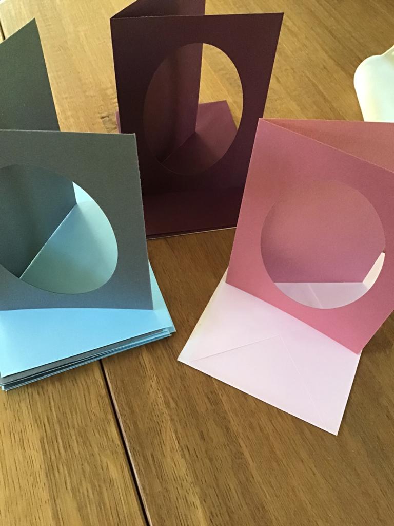 Kaartjes met ovaal, Hobby & Loisirs créatifs, Cartes | Fabrication, Enlèvement ou Envoi