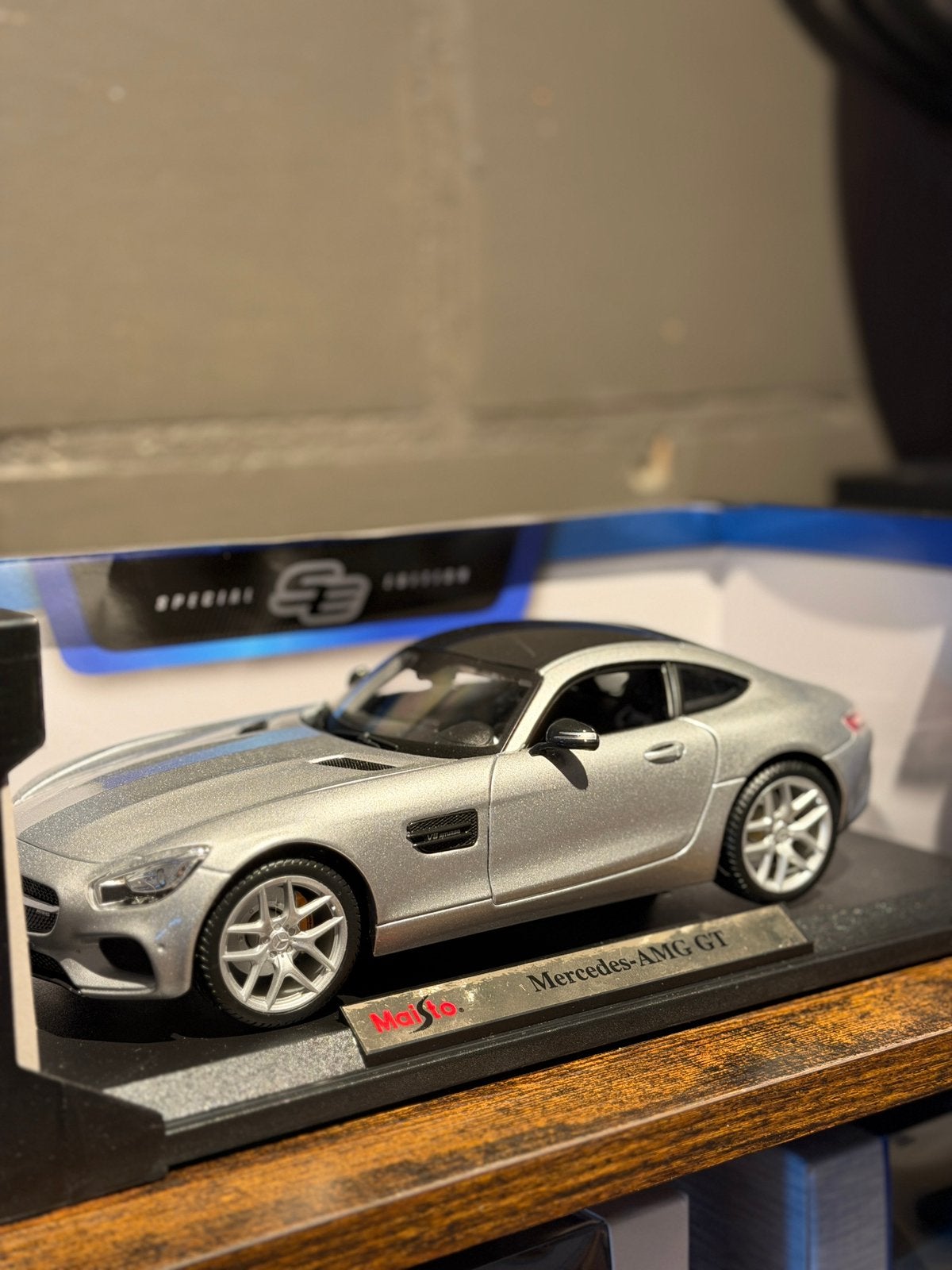 Maisto Mercedes AMG GT, Ophalen, Zo goed als nieuw, Maisto