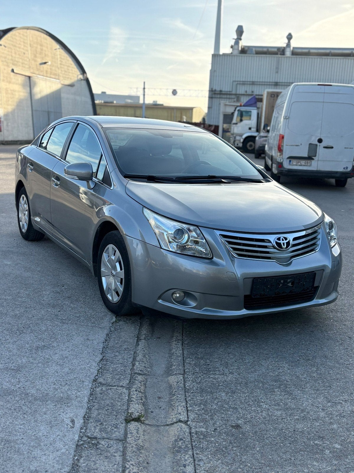 TOYOTA AVENSIS 1.8i 97.000KM / ESSENCE, Auto's, 4 deurs, Avensis, Zwart, 4 cilinders