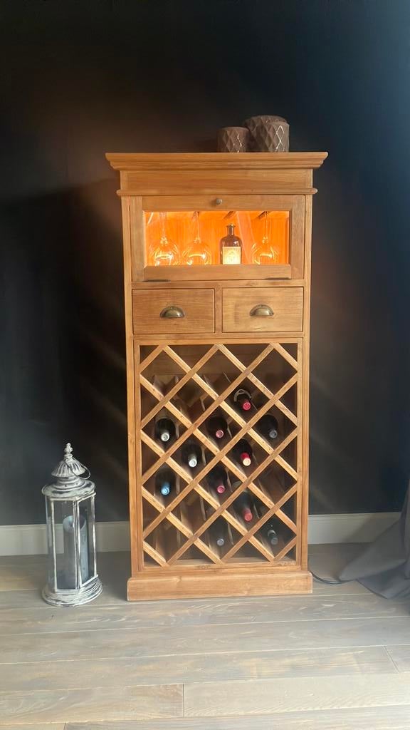 Wijnkast, Ophalen, Zo goed als nieuw