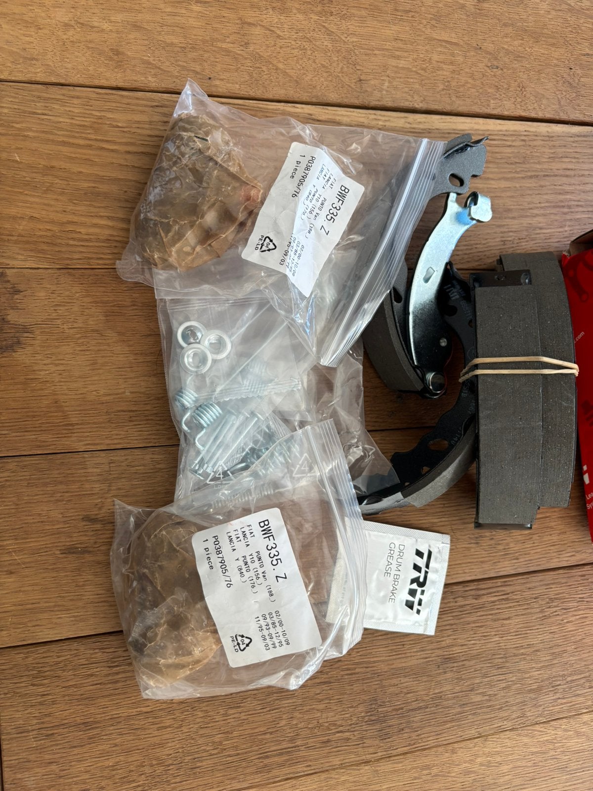 Kit mâchoire freins  arrière NEUF prix négociable, Autos : Pièces & Accessoires, Enlèvement, Ford