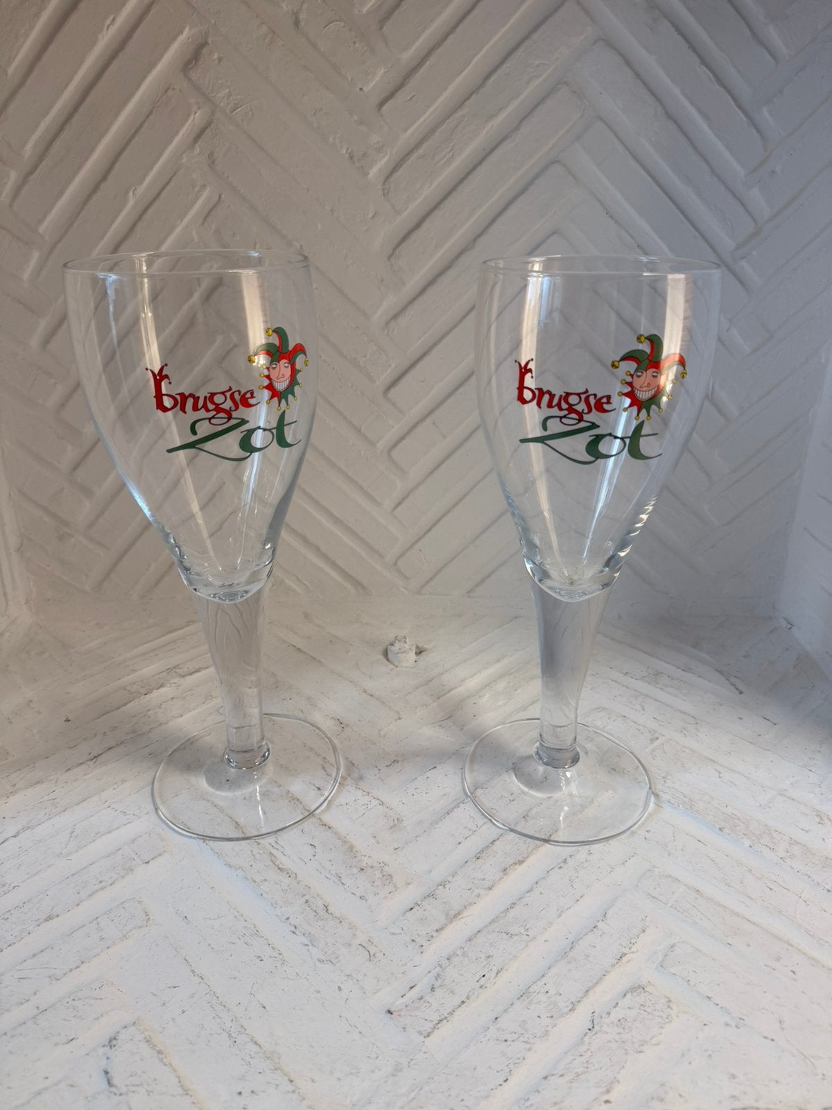 Lot de 2 verres à bière Brugse Zot – Neufs avec boîtes, Enlèvement, Neuf, Verre ou Verres, Autres marques