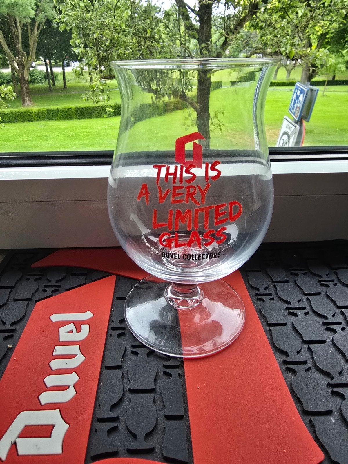 Duvel glas This is a very limited glass, Ophalen of Verzenden, Nieuw, Glas of Glazen, Duvel