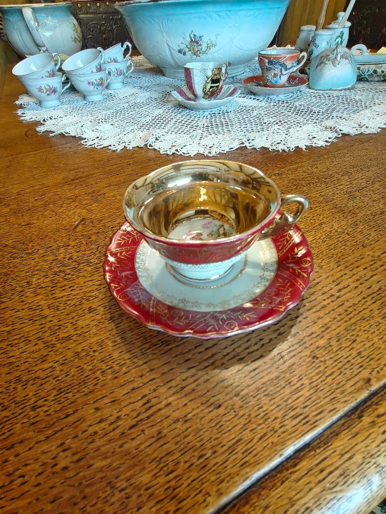 Vintage porseleinen koffie kop met schotel, Antiek en Kunst, Antiek | Porselein, Ophalen of Verzenden