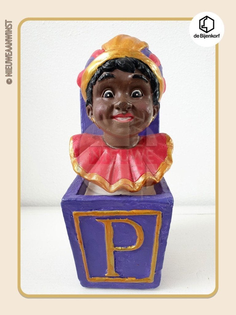 Nostalgisch Bijenkorf etalage beeld Piet op veer -paars/rood, Verzenden, Zo goed als nieuw