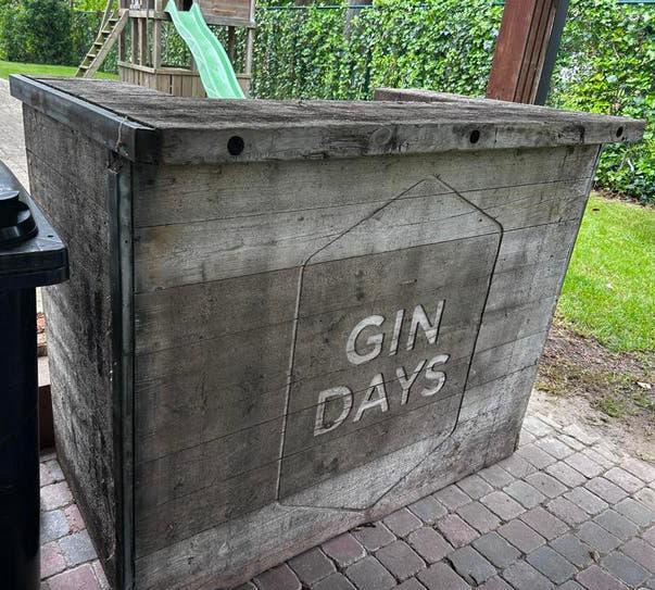 Bar in steigerhout, Ophalen, Gebruikt