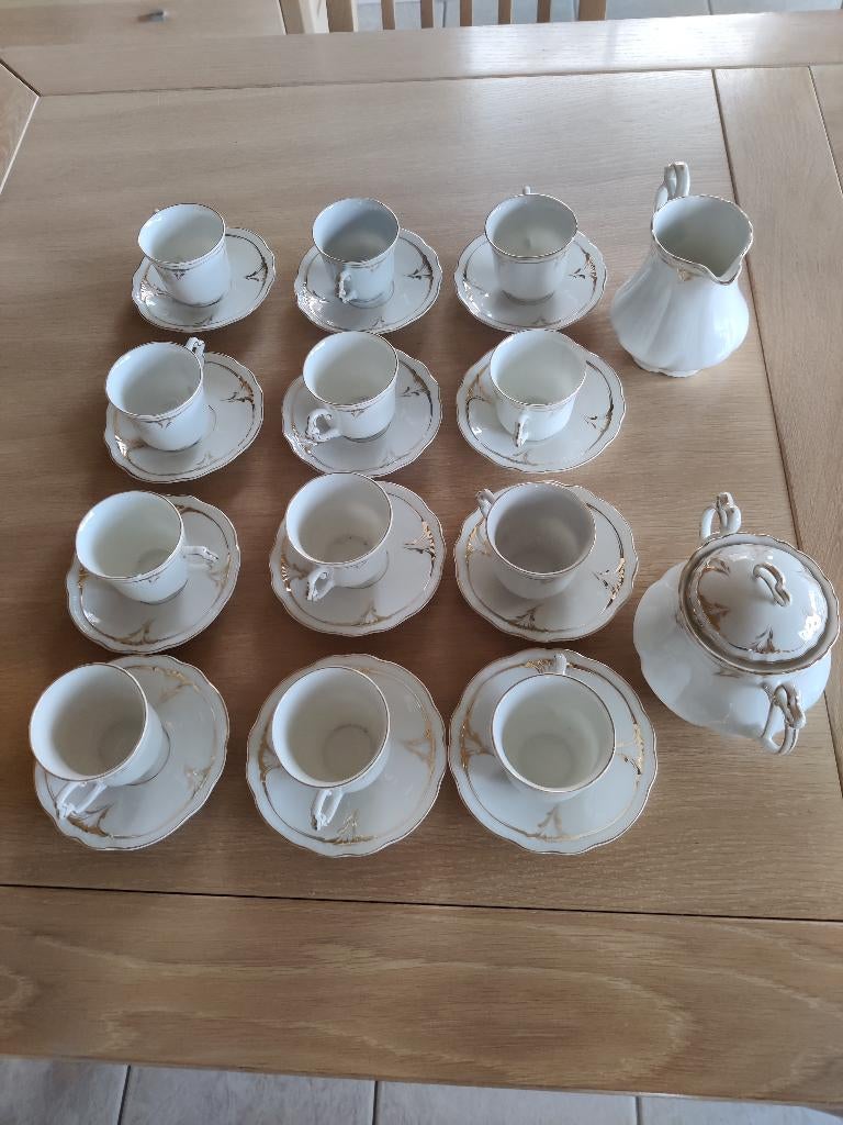 Service à café, Enlèvement