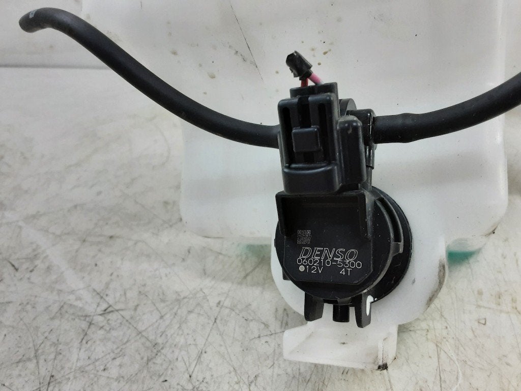 LAVE-GLACE POMPE AVANT Honda HR-V (RU) (0602105300), Autos : Pièces & Accessoires, Utilisé, Honda
