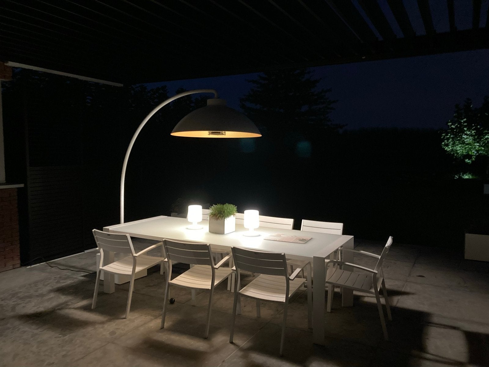 Aluminium lichte witte stoelen, Ophalen, Zo goed als nieuw