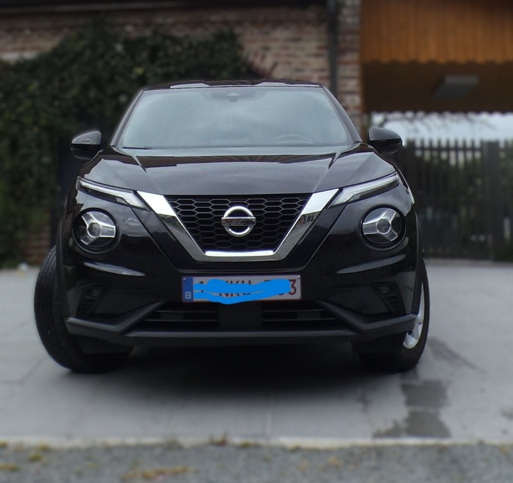 Nissan JUKE n-connecta dig-t 117 2WD - bouwjaar 2020, Stof, Euro 6, Zwart, Particulier