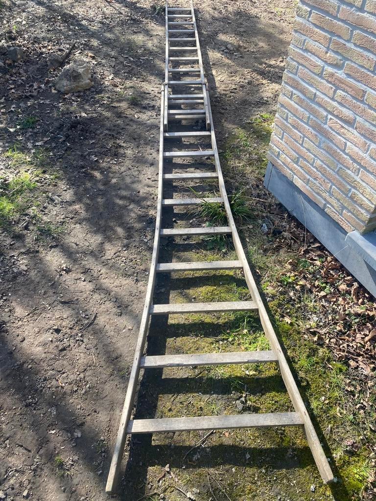 Échelle en bois en 2 parties 22 barreaux 5,2 m, Pliable ou rétractable/escamotable, Échelle, Enlèvement, Utilisé