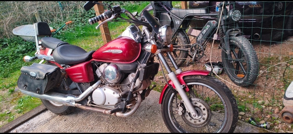 hond1 shadow vt125 project, Motoren, 2 cilinders, Chopper, Gebruikt, Particulier