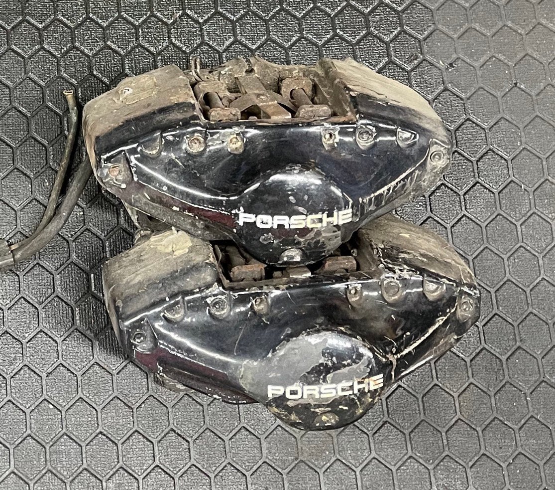 Porsche 911 - 964 - 944 - 968 set remklauwen, Auto-onderdelen, Ophalen, Porsche