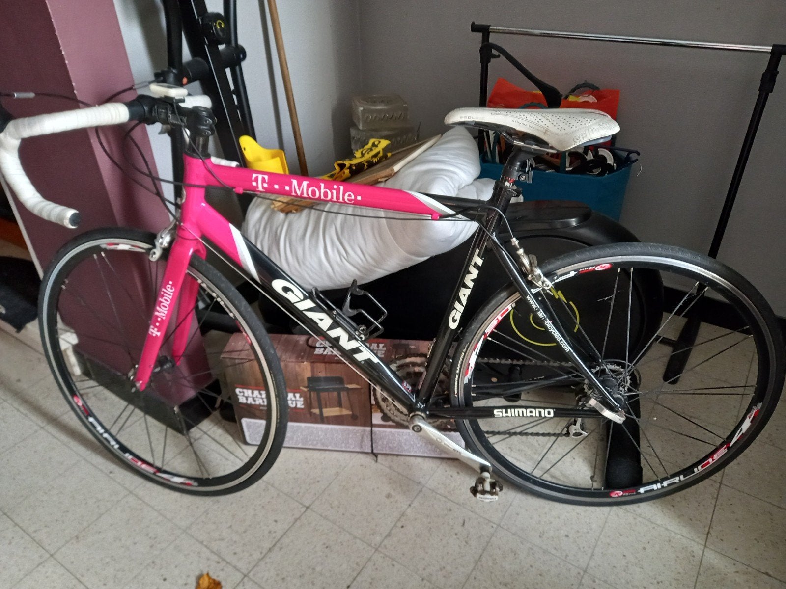 Koersfiets giant T-mobile carbon, Ophalen, Giant