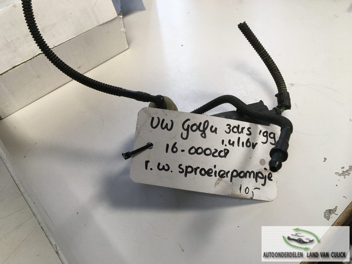 Volkswagen Golf 4 '99 ruitensproeierpompje, Auto-onderdelen, Gebruikt, -, -, Ophalen of Verzenden