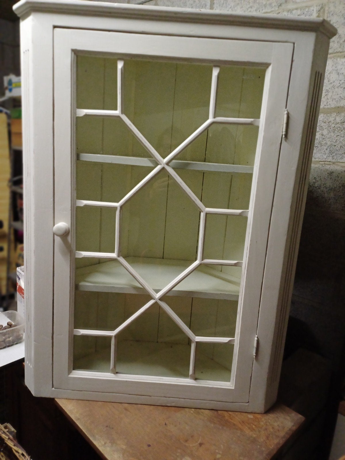 Vitrine d'angle blanche, Immo, Chambre recherche