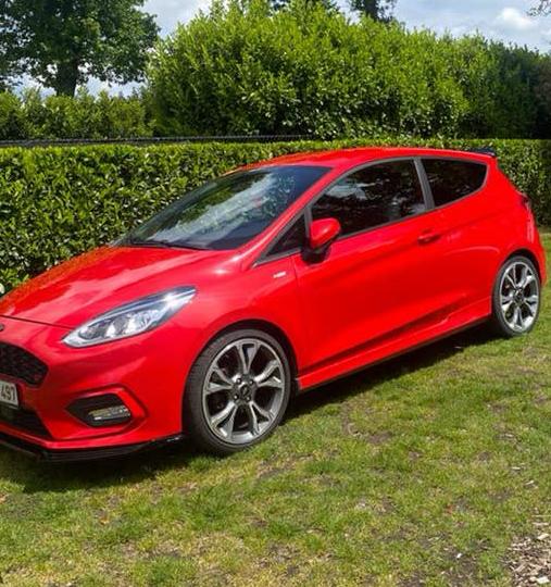 Ford st line te koop!, Auto's, Ford, Stof, Zwart, Parkeersensor, Handgeschakeld