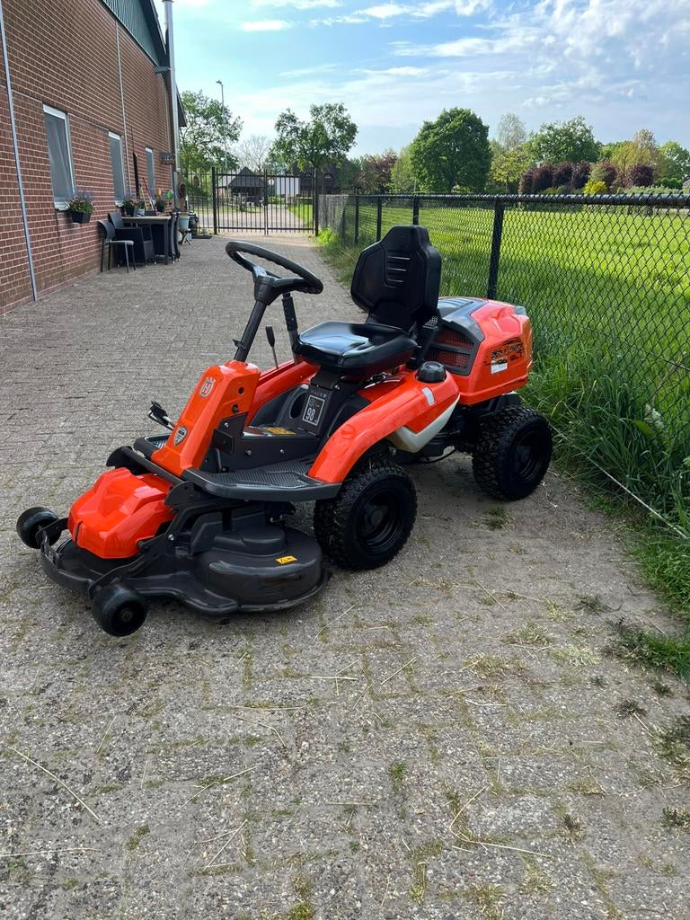 Husqvarna R214 TC, Jardin & Terrasse, Enlèvement, Comme neuf, Fonction de mulching, 90 à 120 cm