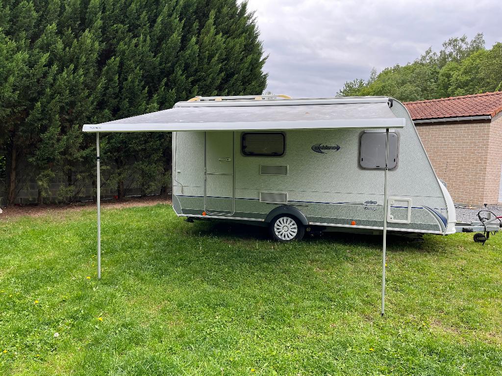 Caravelair Discovery 420 met MOVER vaste slaapkamer, Caravans en Kamperen, Standaardzit, Schokbreker, 750 - 1000 kg, Particulier