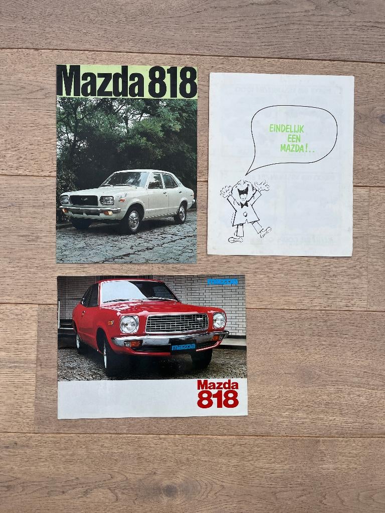 BROCHURES MAZDA 818, Livres, Autos | Brochures & Magazines, Enlèvement ou Envoi, Utilisé, Mazda