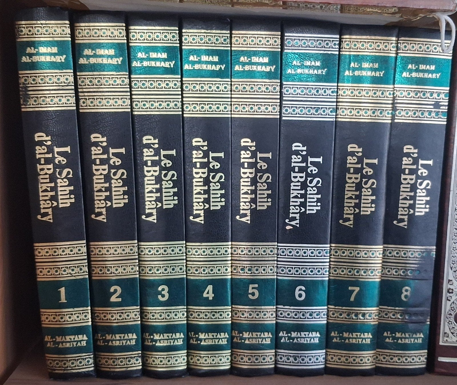 8 volumes de sahih al Bukhari, Livres, Neuf, Série complète, Enlèvement ou Envoi, Autres sujets/thèmes