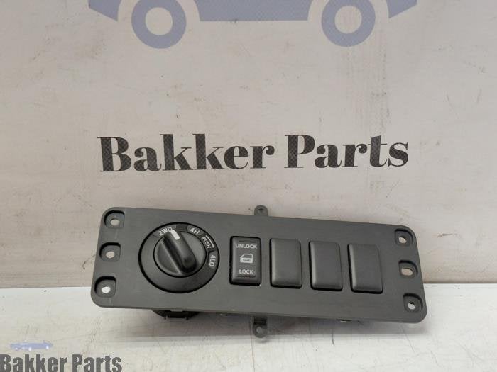 Commutateur 2WD/4WD d'un Nissan Navara, -, -, 3 mois de garantie, Utilisé