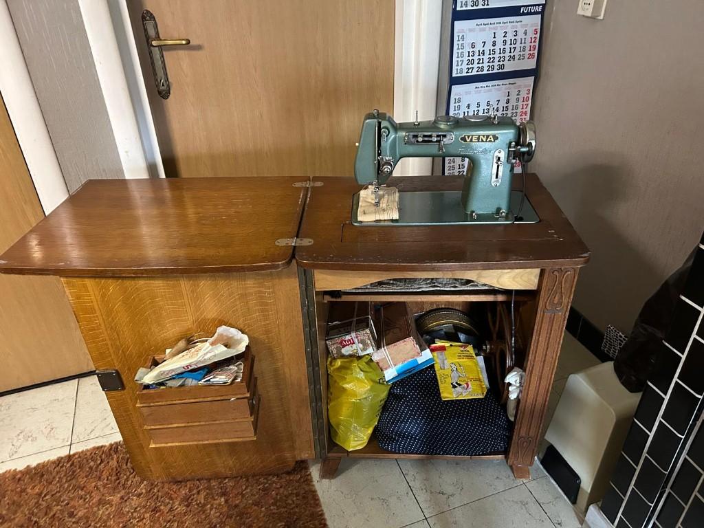 vintage naaimachine Vena, Antiquités & Art, Antiquités | Machines à coudre, Enlèvement