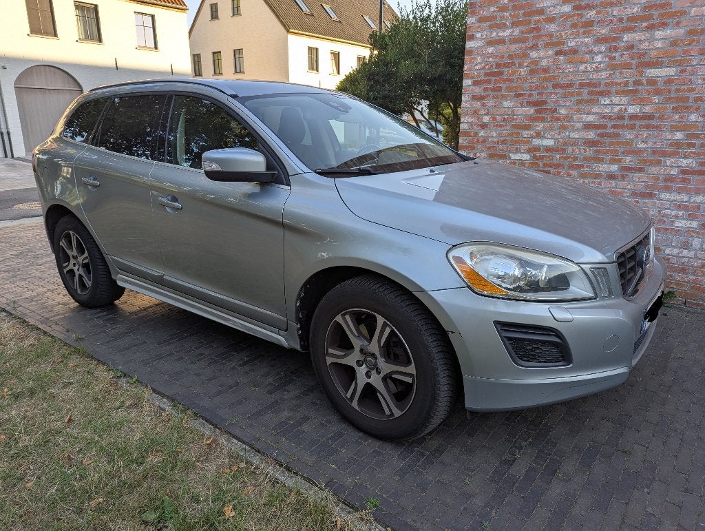 Volvo XC60 - 239 300km - 2013, Auto's, Voorwielaandrijving, Zwart, Particulier, SUV of Terreinwagen