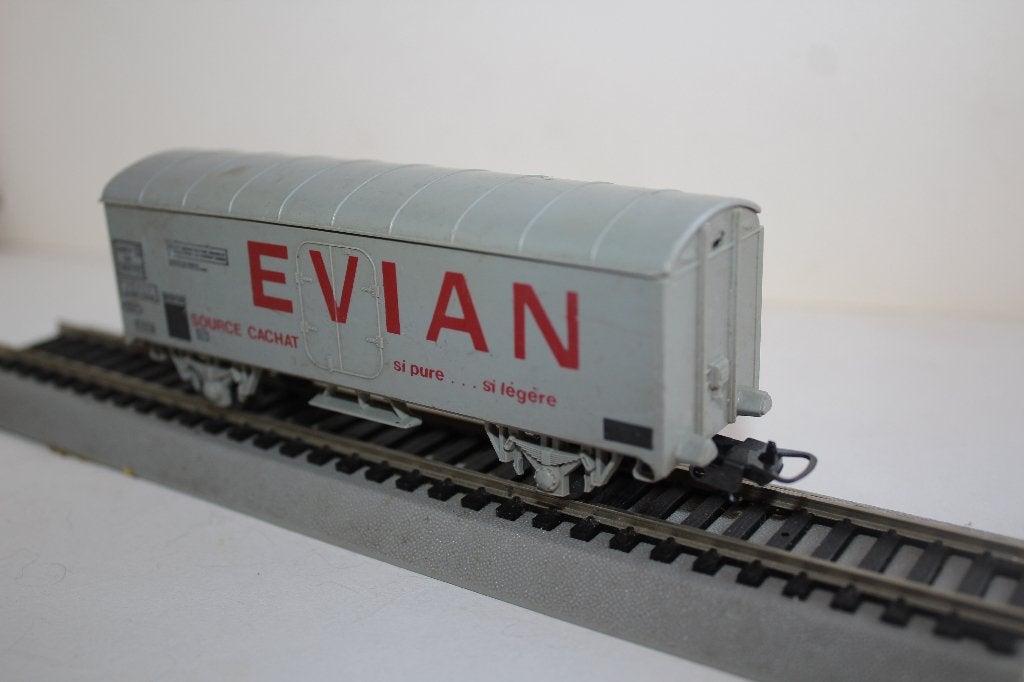 Lima Ho EVIAN gesloten wagen, Hobby en Vrije tijd, Modeltreinen | H0, Gebruikt, Gelijkstroom, Verzenden, Wagon