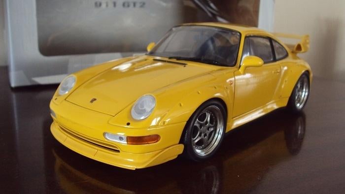 PORSCHE  1/18 UT  MODELS, Hobby en Vrije tijd, Modelauto's | 1:18, Ophalen of Verzenden, Nieuw, Auto, UT Models