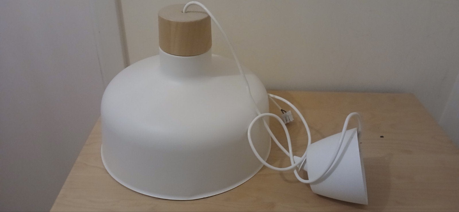 lampe ikea à suspendre blanche, Maison & Meubles, Enlèvement, Utilisé, Métal