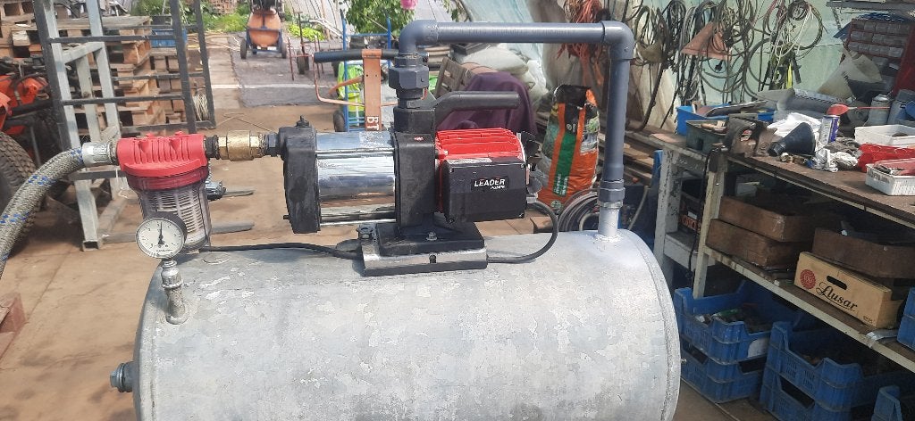 waterpomp Leader 240, Ophalen, Zo goed als nieuw, Elektrisch, Regentonpomp