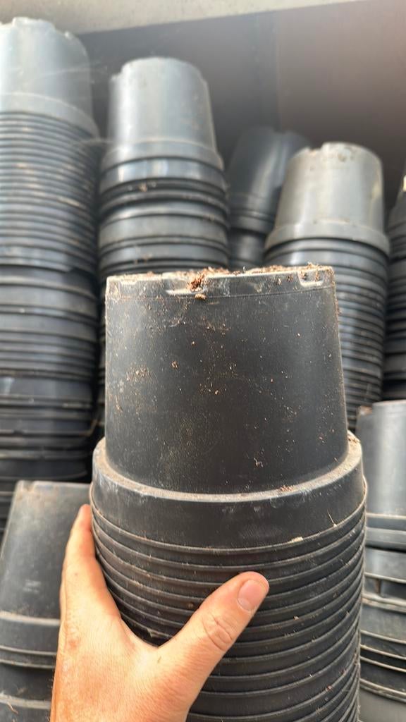 Alle soorten potten beschikbaar. Alles tussen 1 en 100 lite, Tuin en Terras, Kweekspullen, Ophalen, Gebruikt